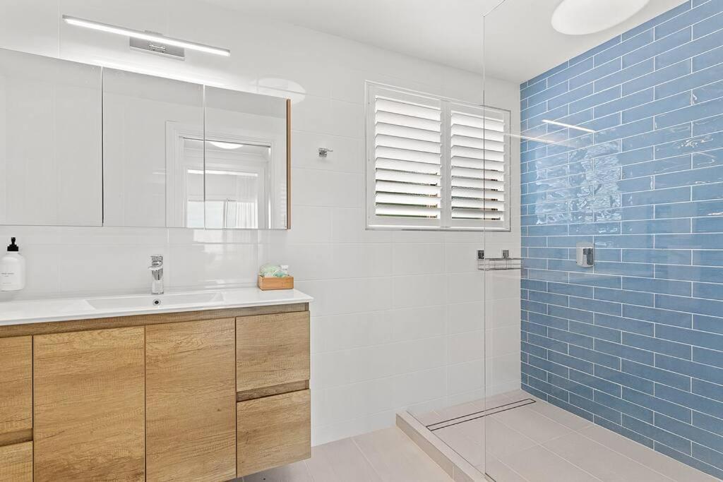 Aqua Vista Apartment Airlie Beach Ngoại thất bức ảnh