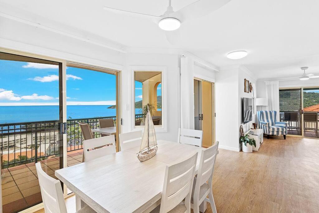 Aqua Vista Apartment Airlie Beach Ngoại thất bức ảnh