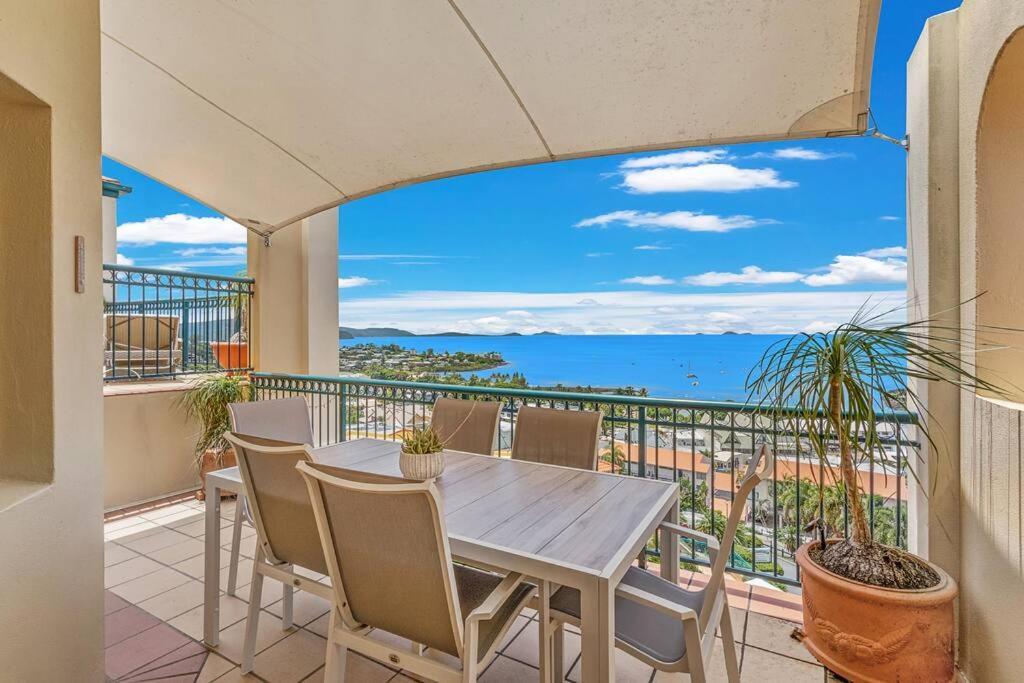 Aqua Vista Apartment Airlie Beach Ngoại thất bức ảnh